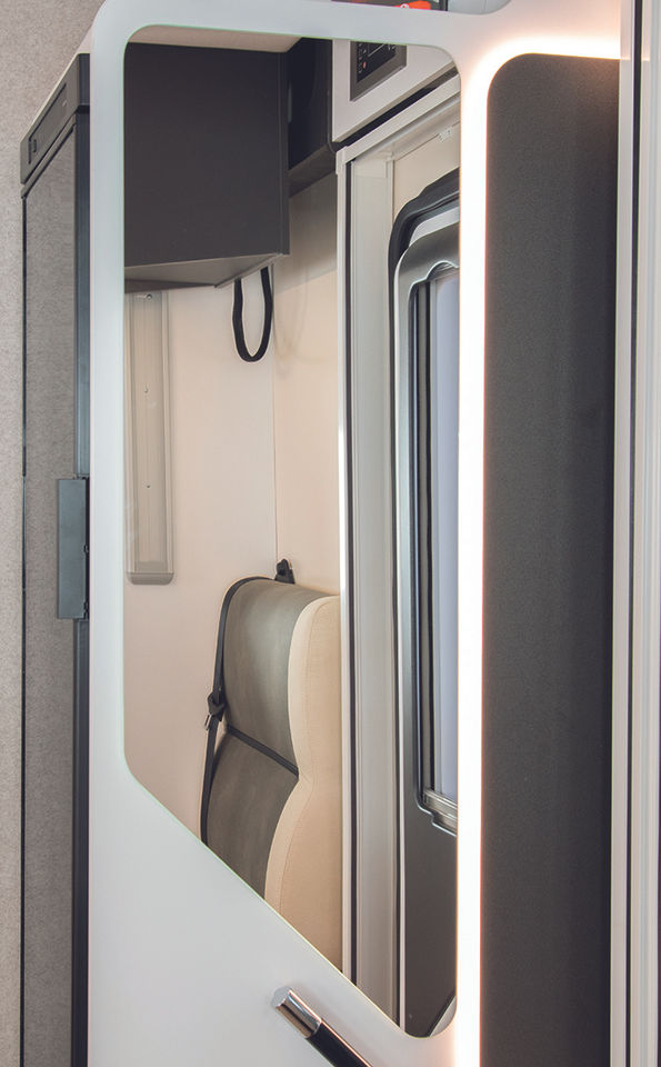 Fusion 373 Entrance Mirror