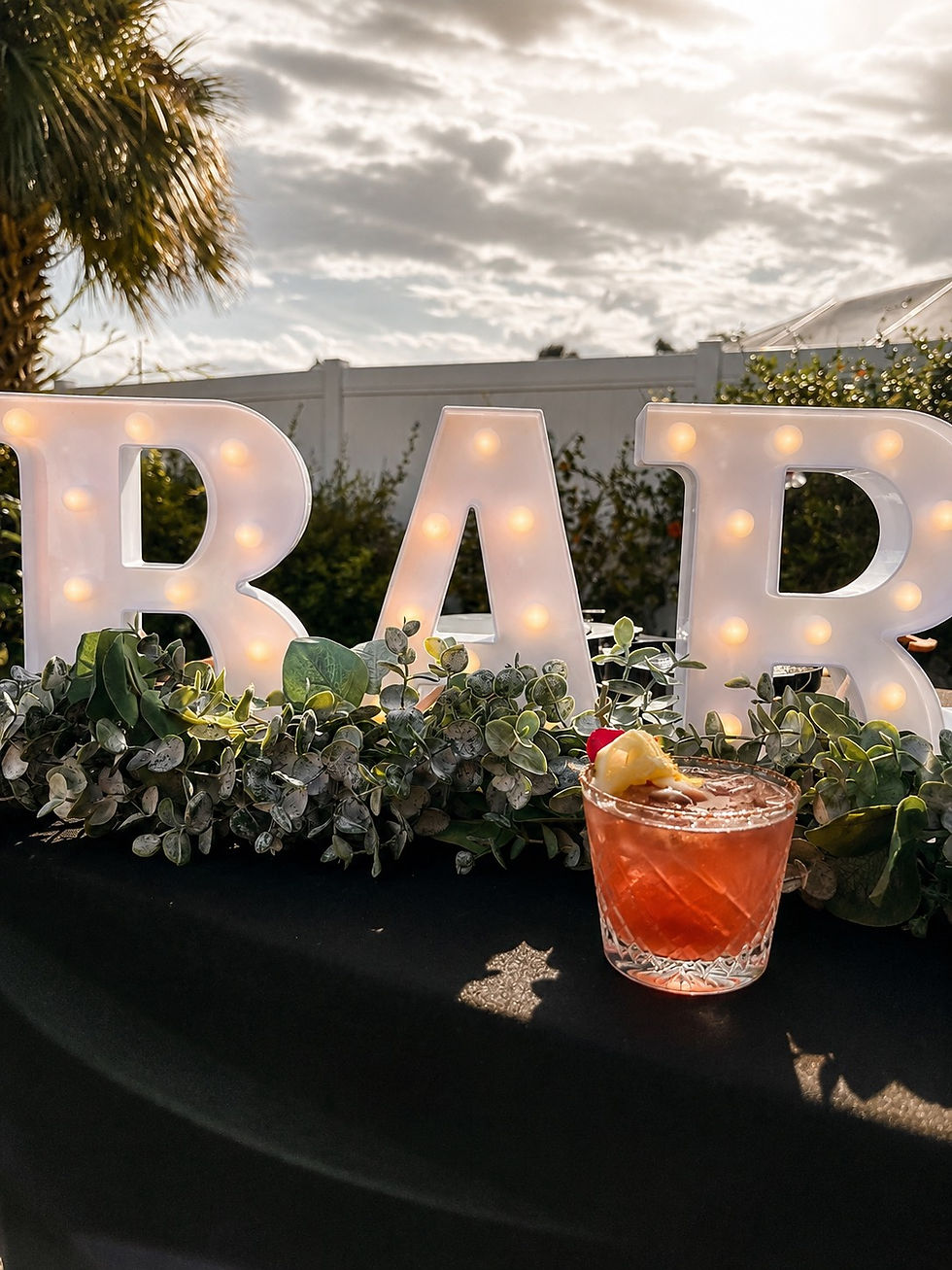 Elevate Your Event with Luxury Mobile Bartending