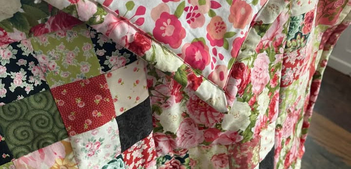 Beautiful Flower Themed Baby Quilt (with matching accessories)