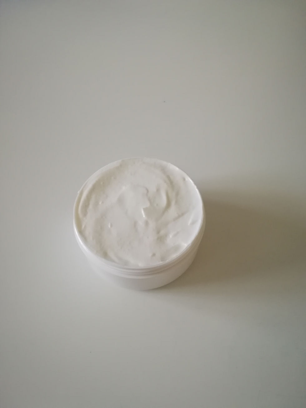 Crema de maini (piele crapata, uscata) cu lanolina si uree cosmetica 100 ml