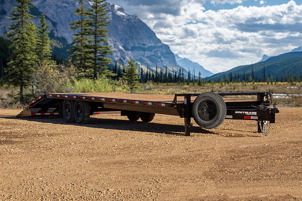 FLAT DECK TRAILER WITH BEAVERTAIL