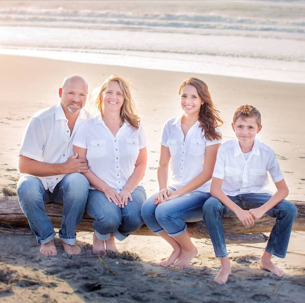Chet, Ada, Katelyn & CJ at a Folly beach in Charleston, South Carolina