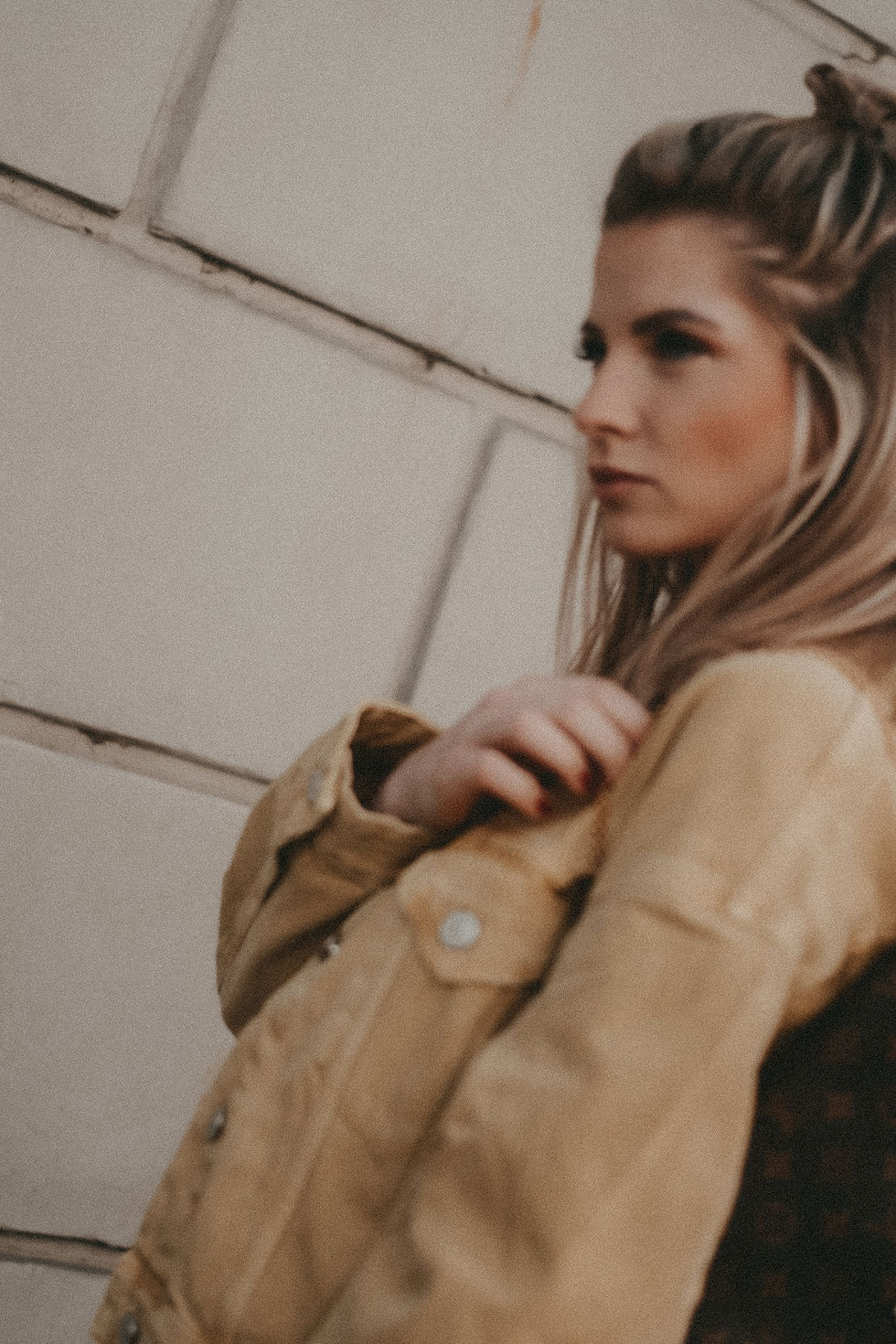Trendfarbe Gelb! Streetstyle mit Palazzohose