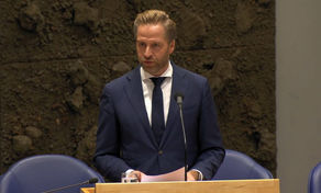 Ophef om opmerking Hugo de Jonge tegen vrouw die geen koopwoning kan vinden: ‘Vreselijke man’