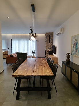 p3 living 6_edited.jpg