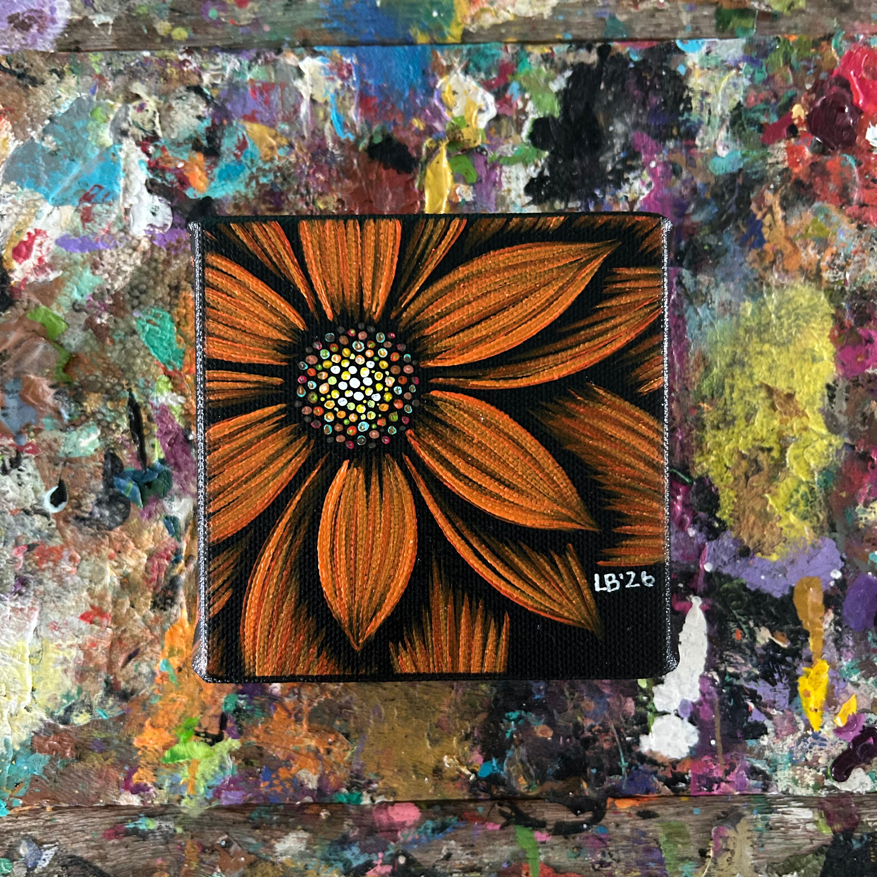 4”x4”x1.5” Flower 🧡🧡🧡