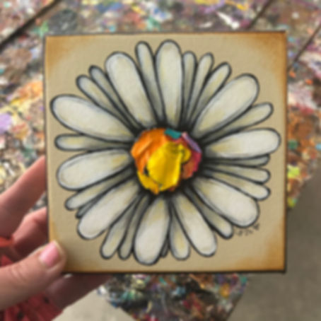 6”x6”x1.5” Flower 🤍🤍🤍