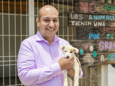 Ariel Corona hace entrega de Quirófano para mascotas en Cortazar