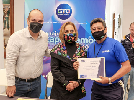 Entrenadores deportivos de Cortazar reciben constante capacitación