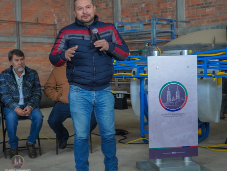 Entrega de implementos agrÃcolas en unión por el desarrollo