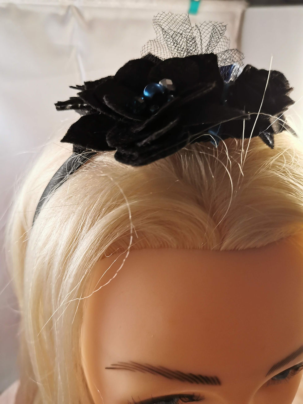Thumbnail: Black satin hairband with roses and ribbons