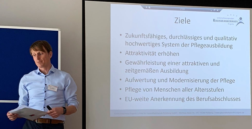 28.05.2019: Schule für Gesundheitsberufe in Perleberg, Schulleiter Daniel Neubecker Diplom-Pflegepädagoge