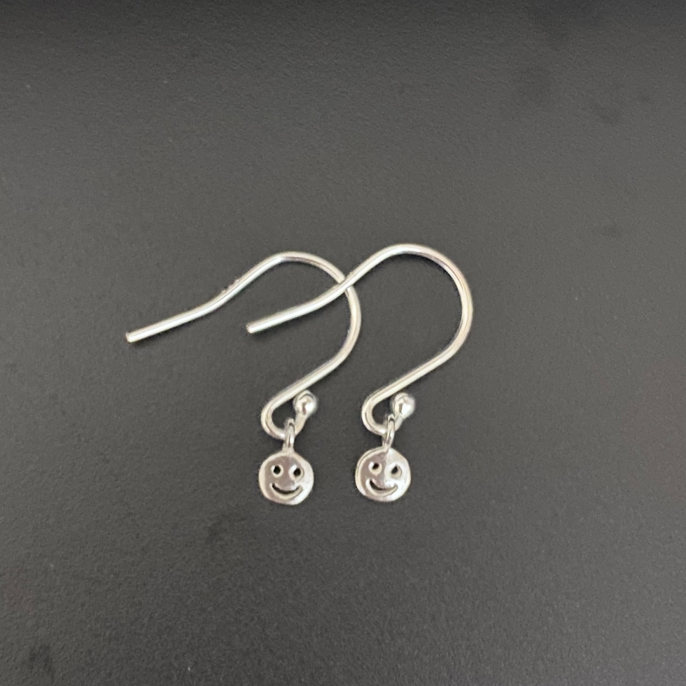 Thumbnail: Happy Drop Silver Earring