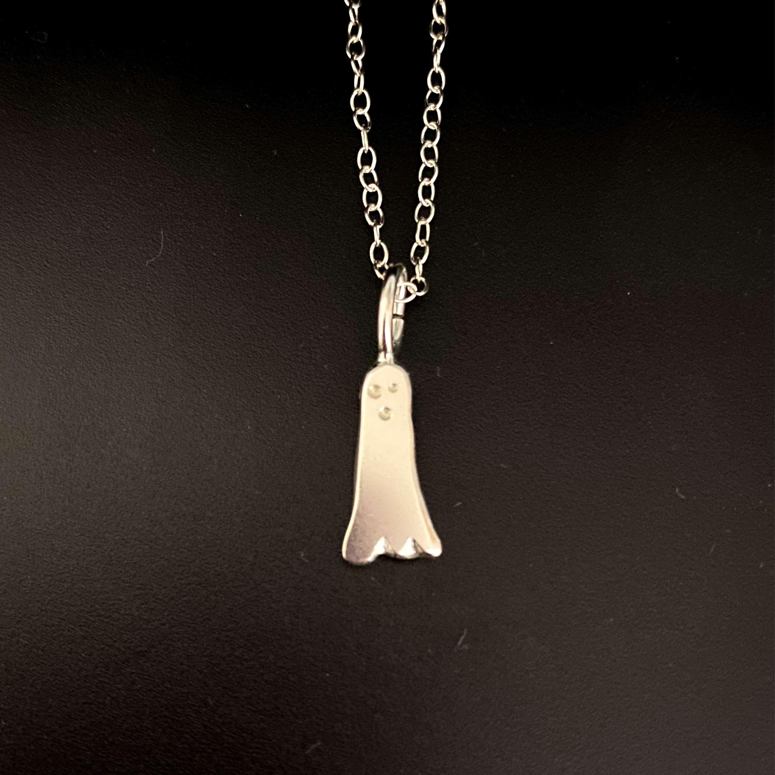 Silver Ghostlet ©2022 (Large)