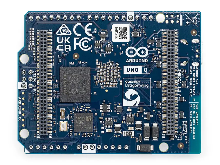 Thumbnail: Official Arduino UNO Q SBC ABX00162