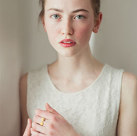 Retrato de niña con pecas