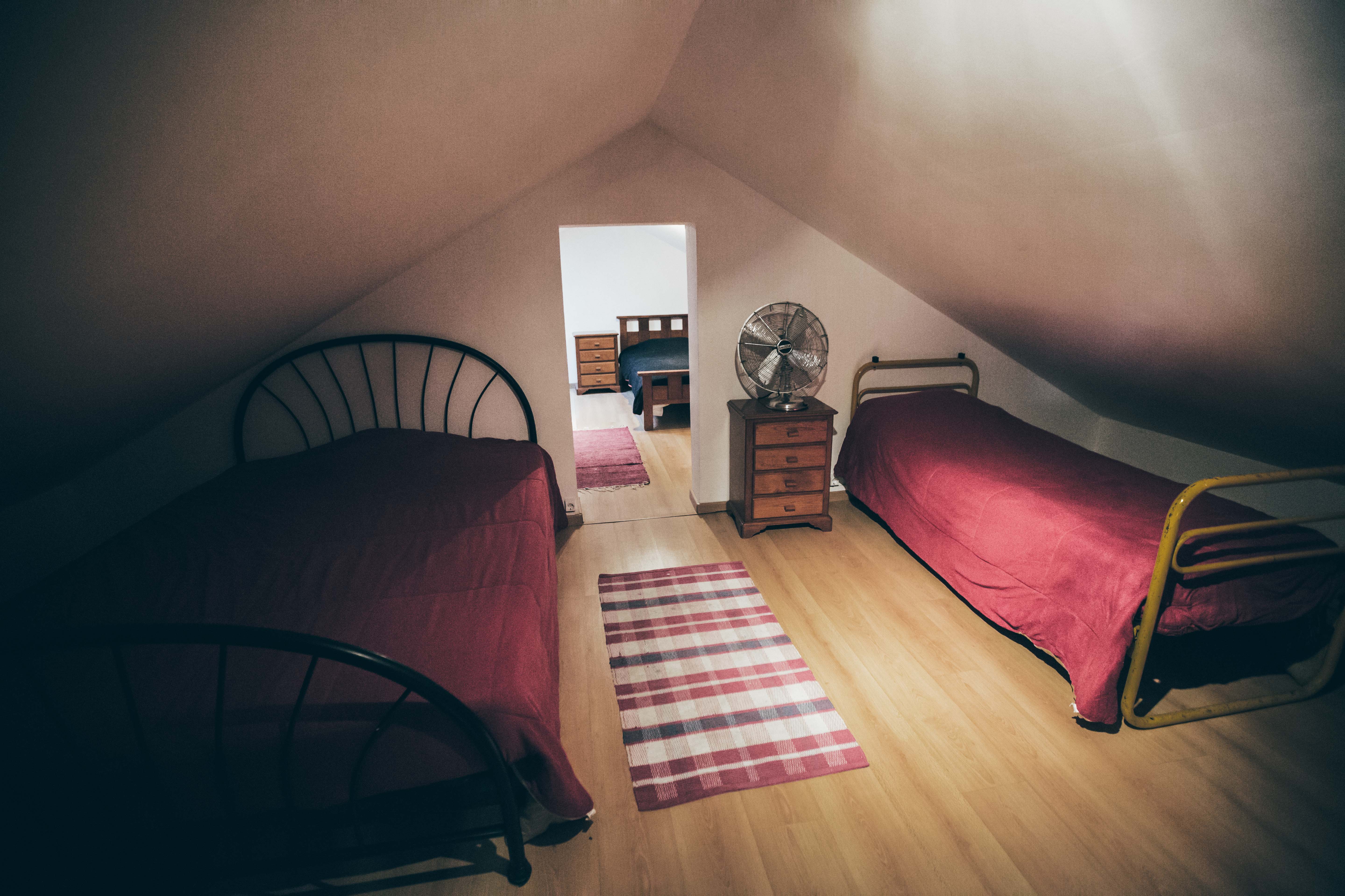 Studio Bedroom A w/3 Beds(4 Persons)