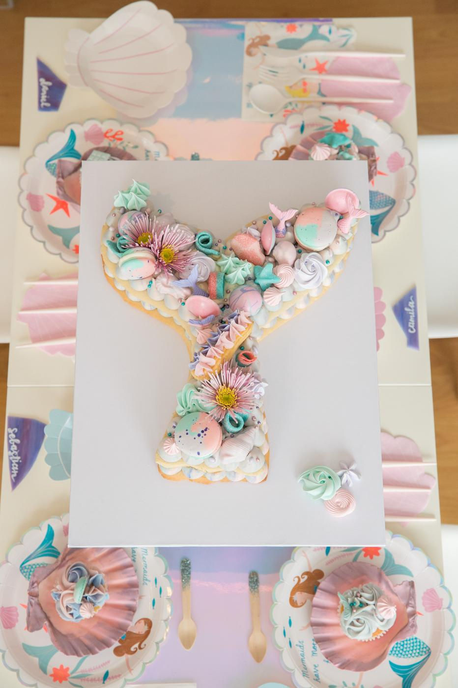 Cookie cake and Cupcakes