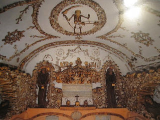 La Cripta de los Capuchinos: Santa Maria de la Concezzione (Roma)
