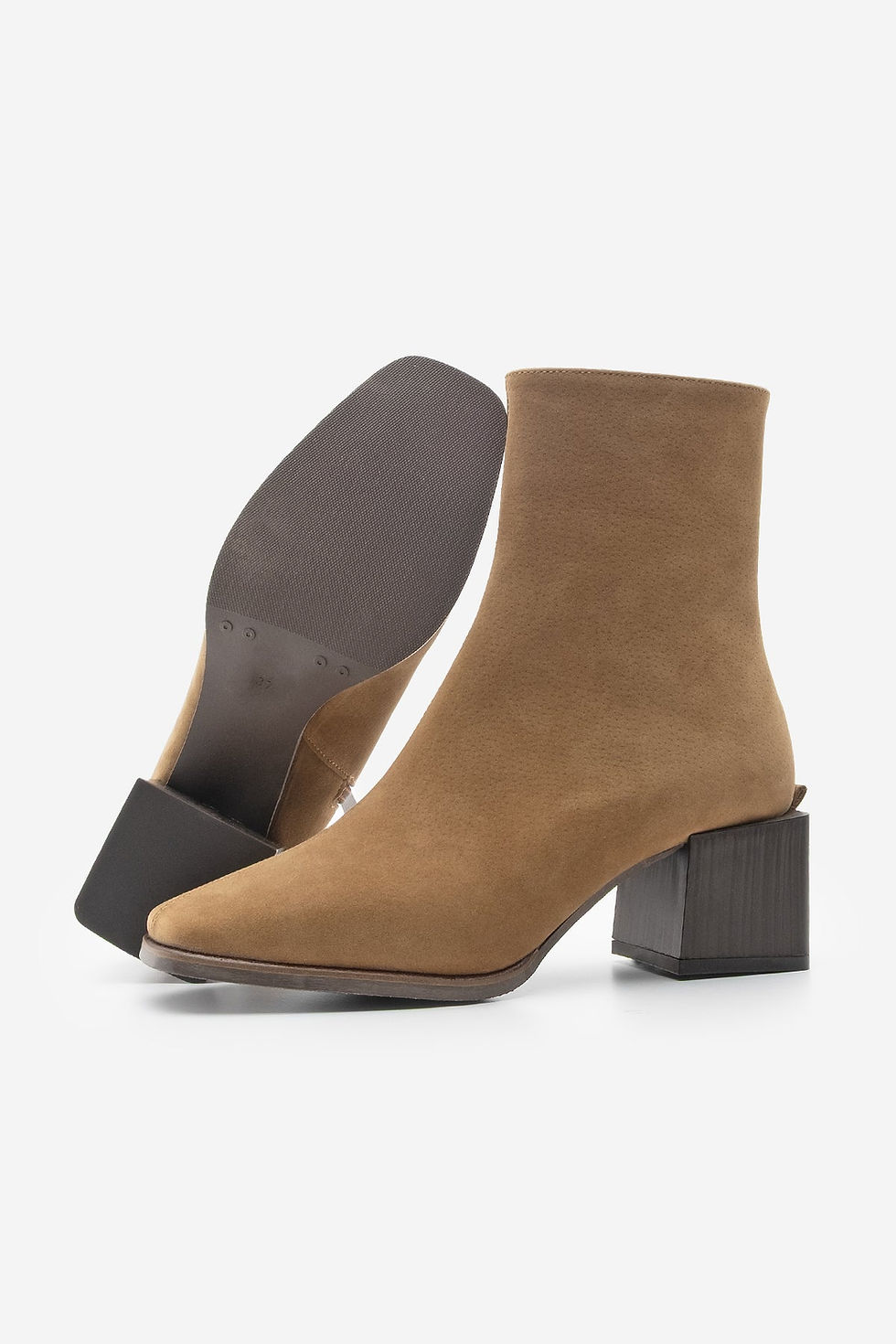Thumbnail: female boot