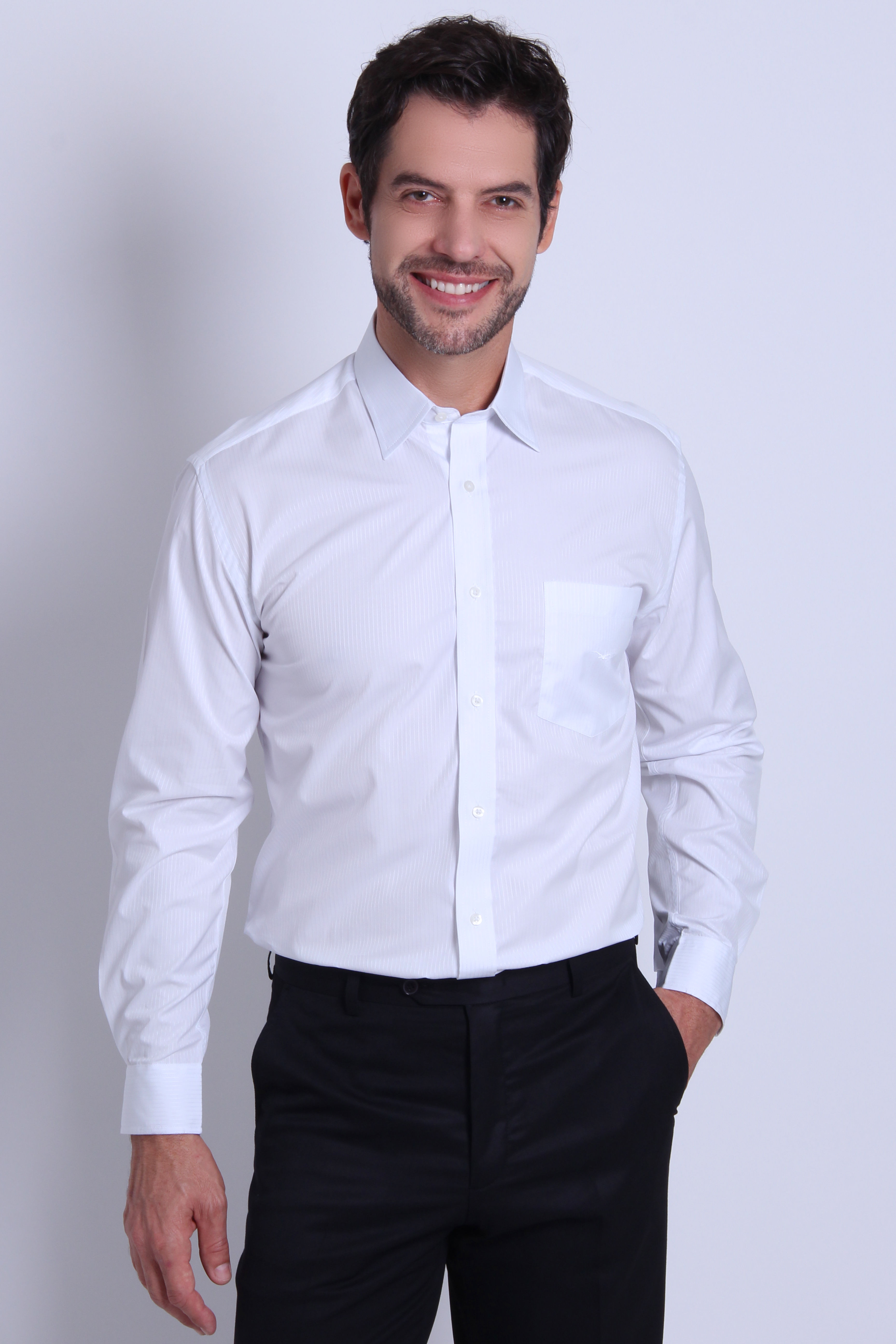 Camisa manga longa em algodão Egípcio maquinetada, branca.