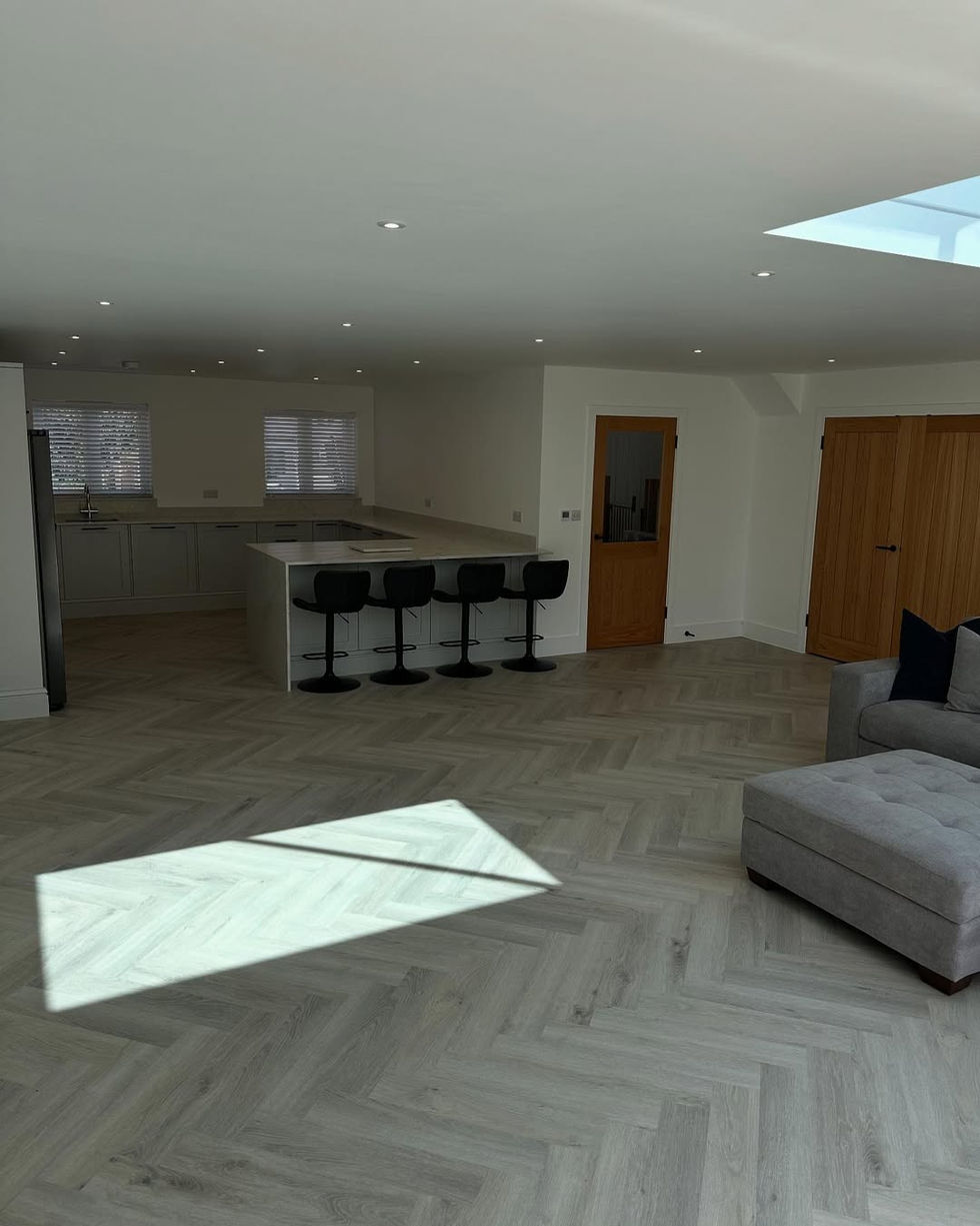 Extension project completed on plot 2 in Tongham. We managed to complete the majority of the bui (3)