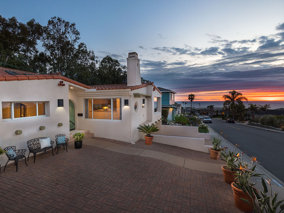 202 Calle de Arboles