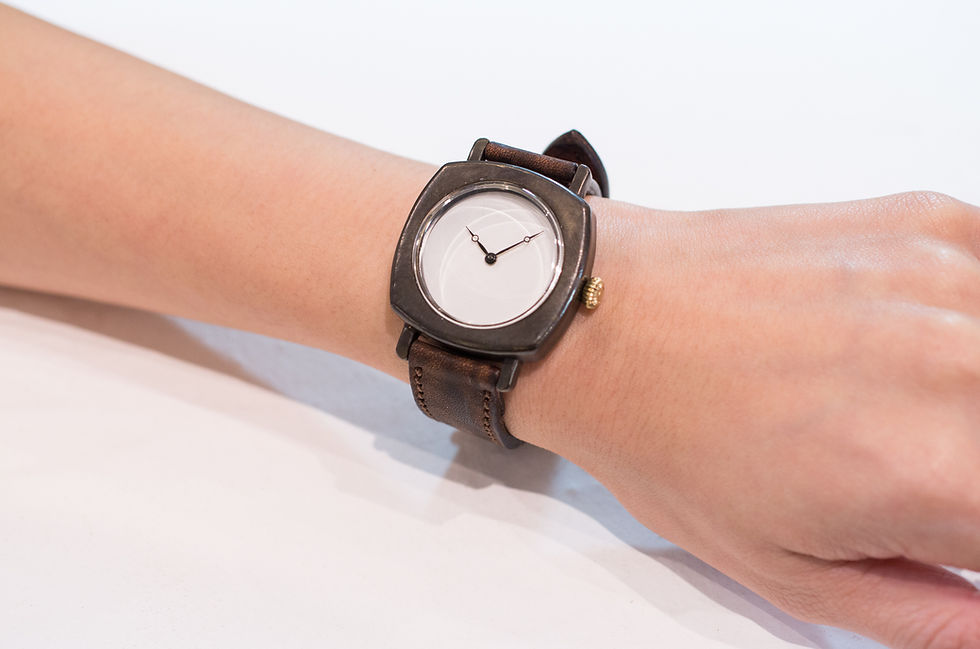 サムネイル： Mora Medium (Glass Size/28mm)