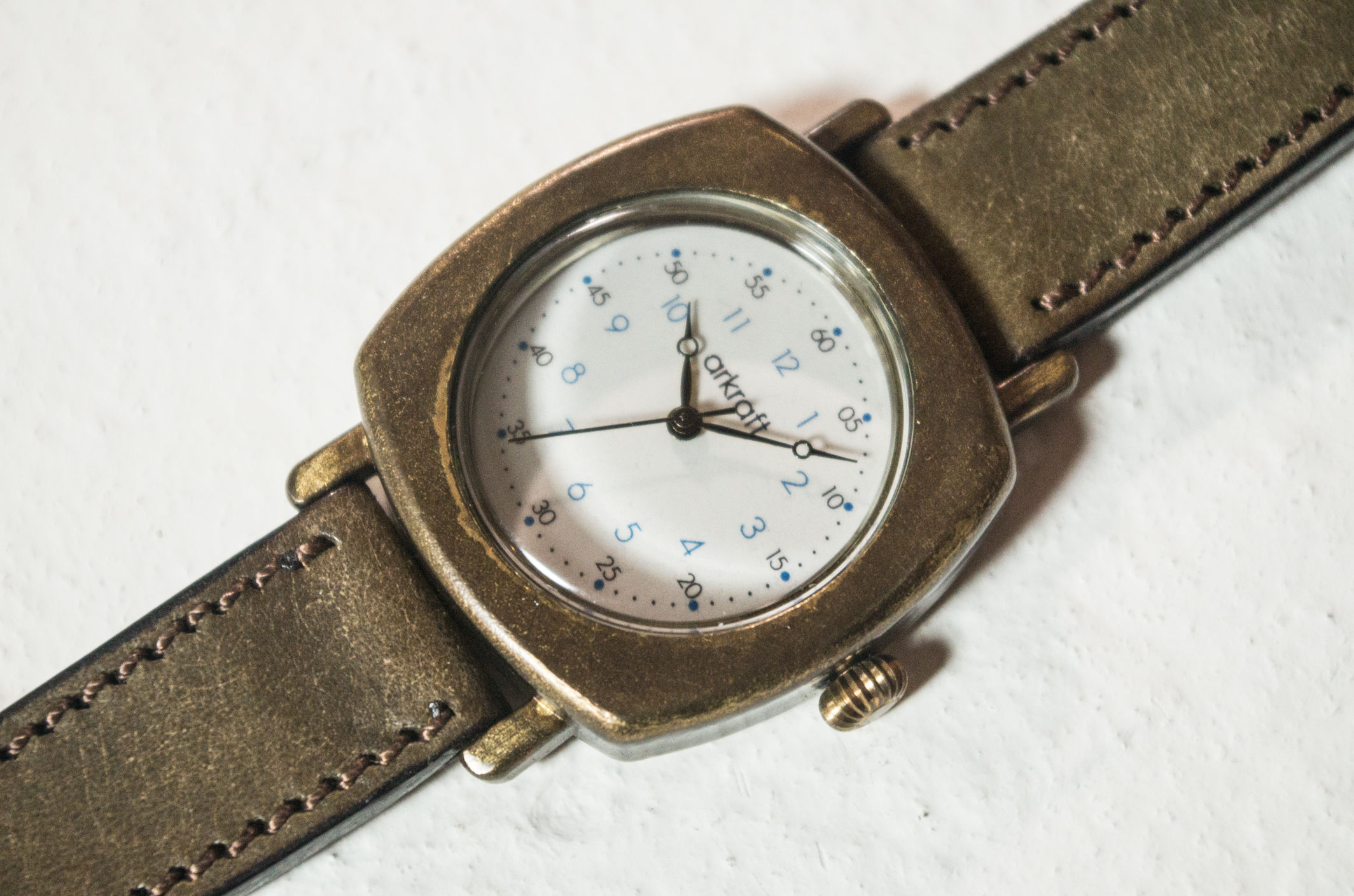 Mora Medium (Glass Size/28mm)