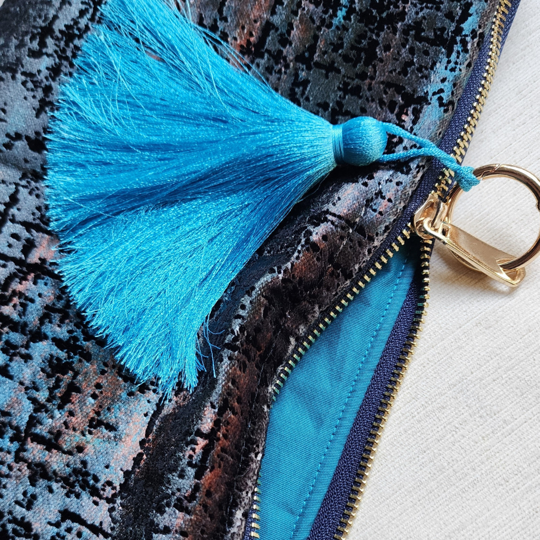 Clutch Çanta: Kadife Mavi