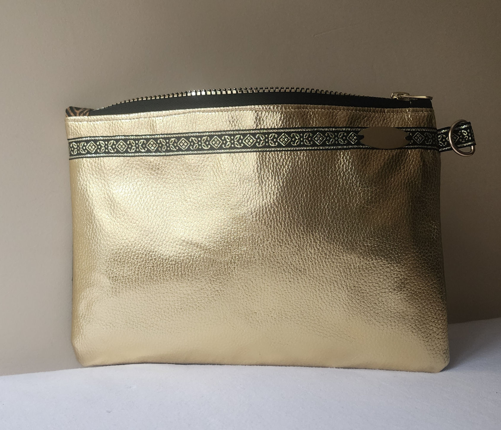 Clutch Çanta: Altın Gece