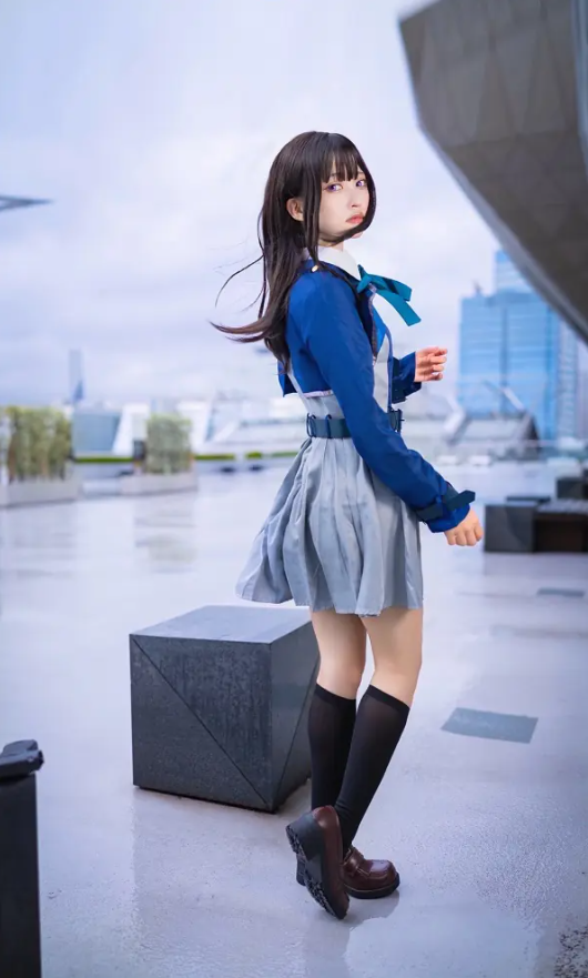 Thumbnail: Cosplay Inoue Takina (LYCORIS RECOIL)
