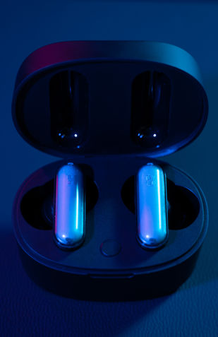 HHOGene Gpods Headphones Product Photography