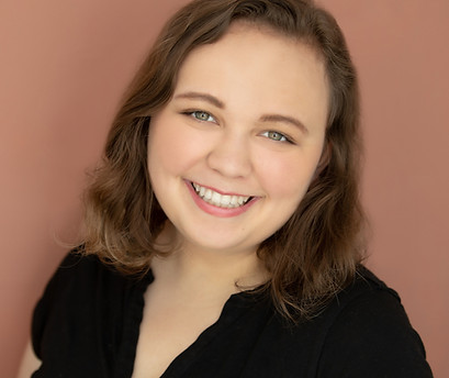 Maria Reyes - Headshot - Maria Reyes_edited.jpg