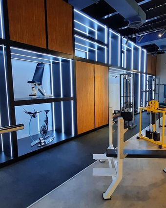 admiral sports interior design in dubai la belle maison-5.jpeg