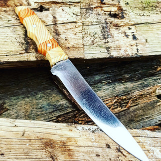 Handgeschmiedetes Messer aus dem Zander Holzstudio in Kyritz