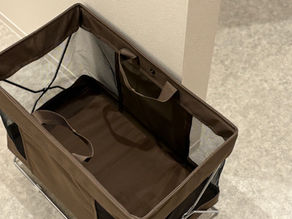 手荷物置きを用意しています