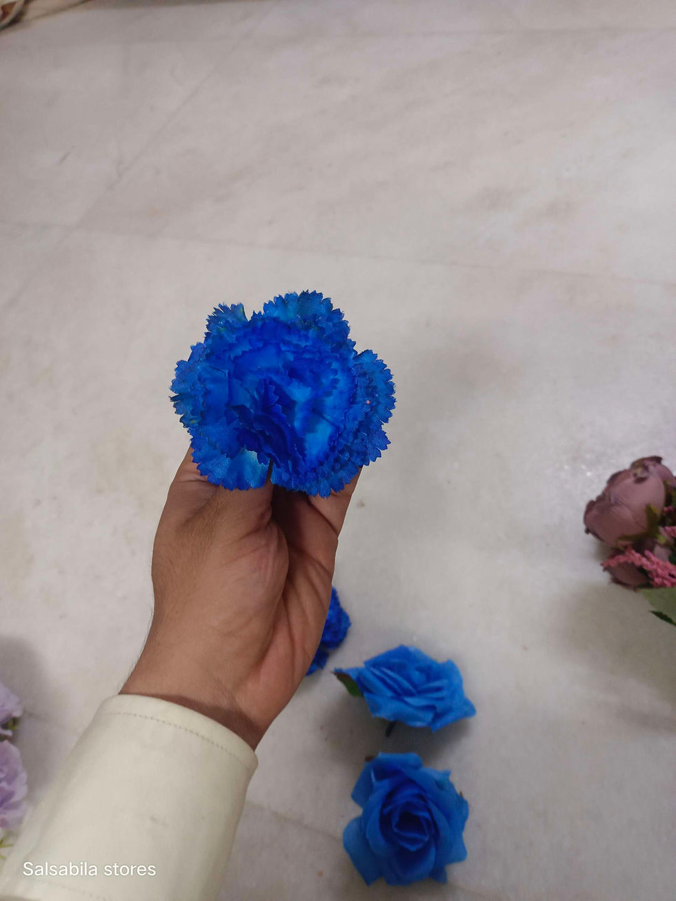 Thumbnail:  Loose flower (blue color)