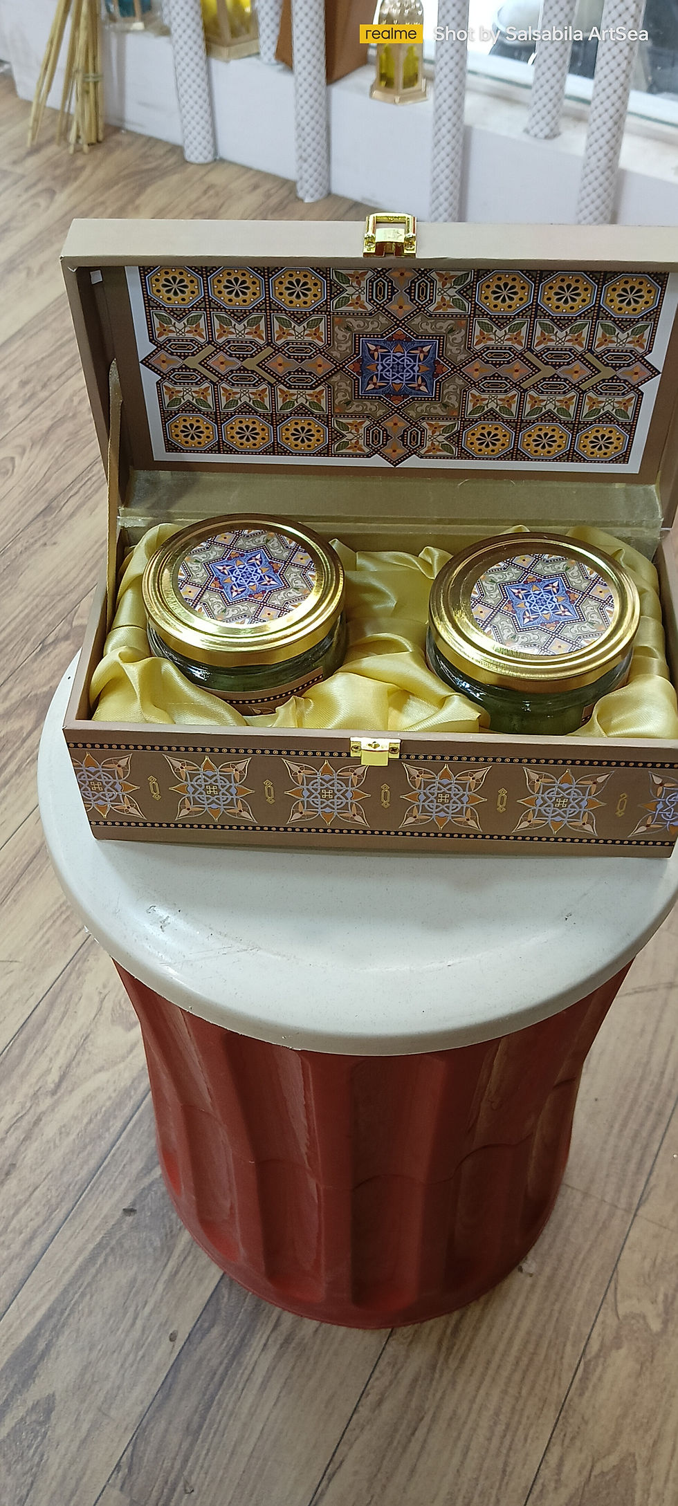 Thumbnail: Decorated 2 jar box