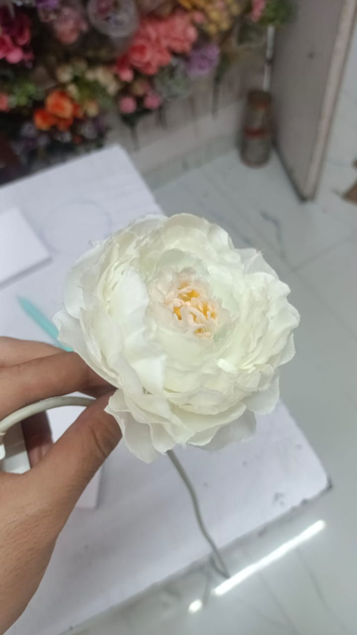 Thumbnail: Loose flower White Roses (Big)