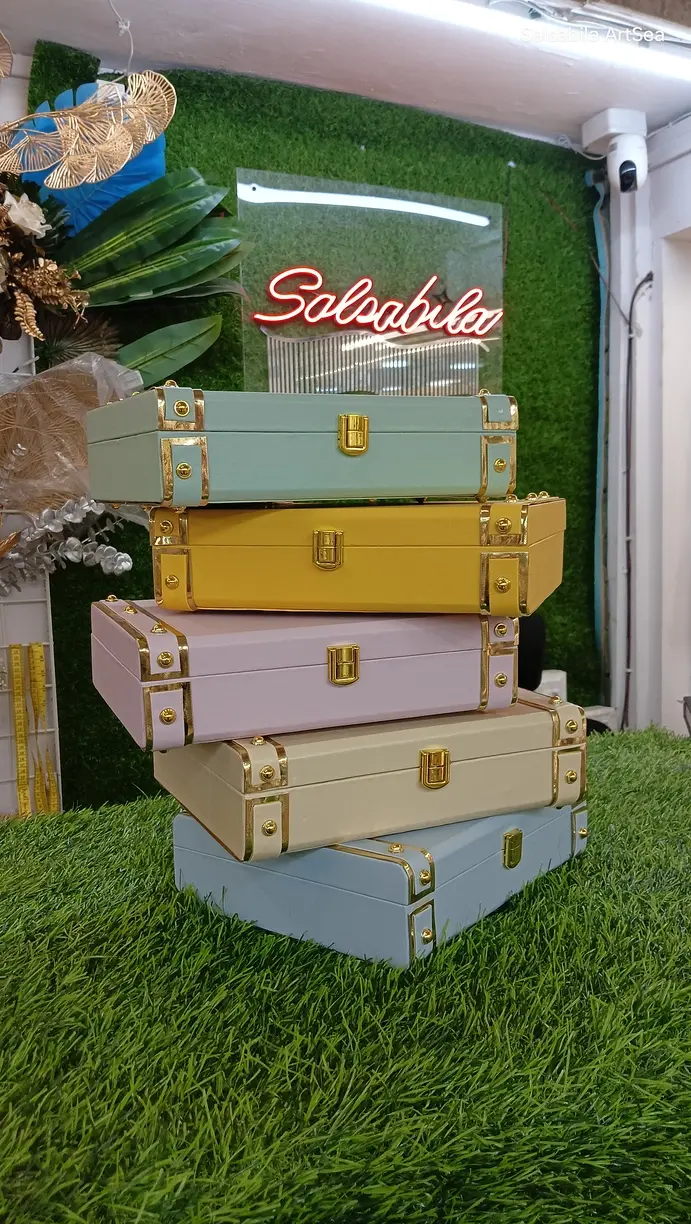 Thumbnail: Trunk Velvet Chocolate | Dryfruits Box