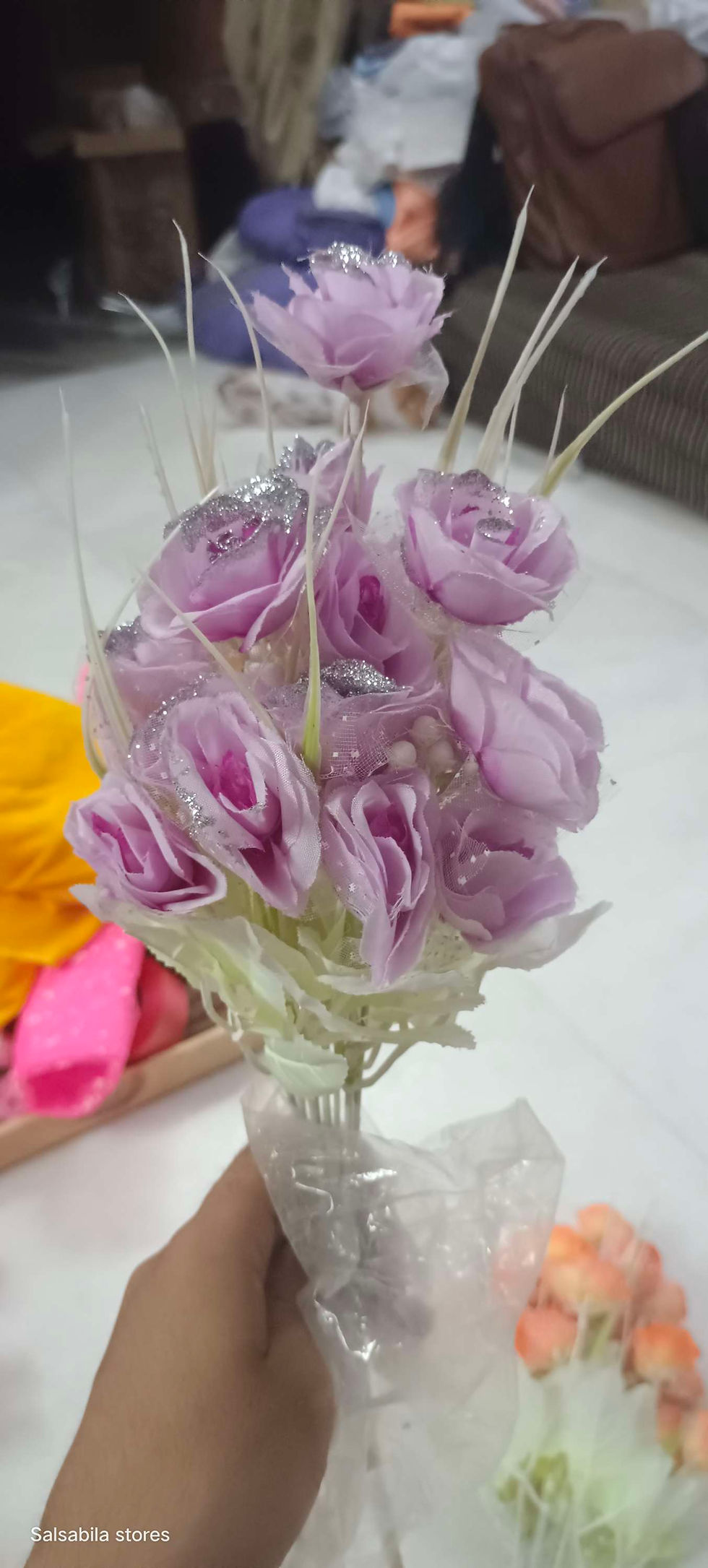 Thumbnail: Glitter small roses bunch