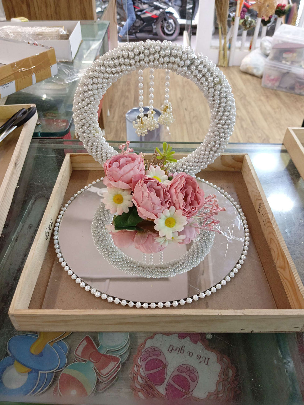 Ring platter mirror theme