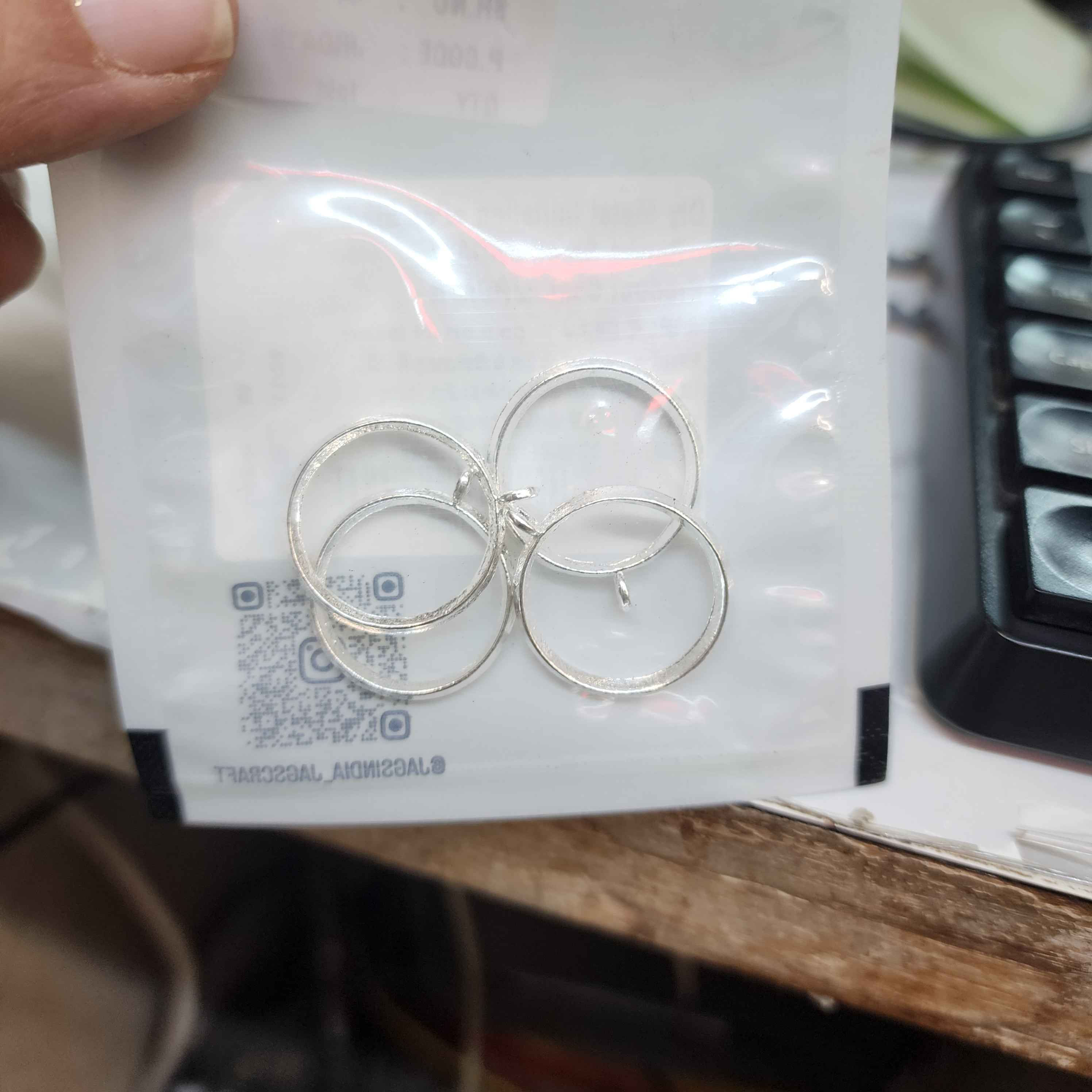 DLY METAL IMITATION SILVER ROUND SMALL