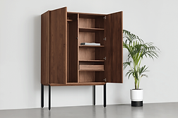 Zeitraum Möbel Kommode Kinbig aus Massivholz