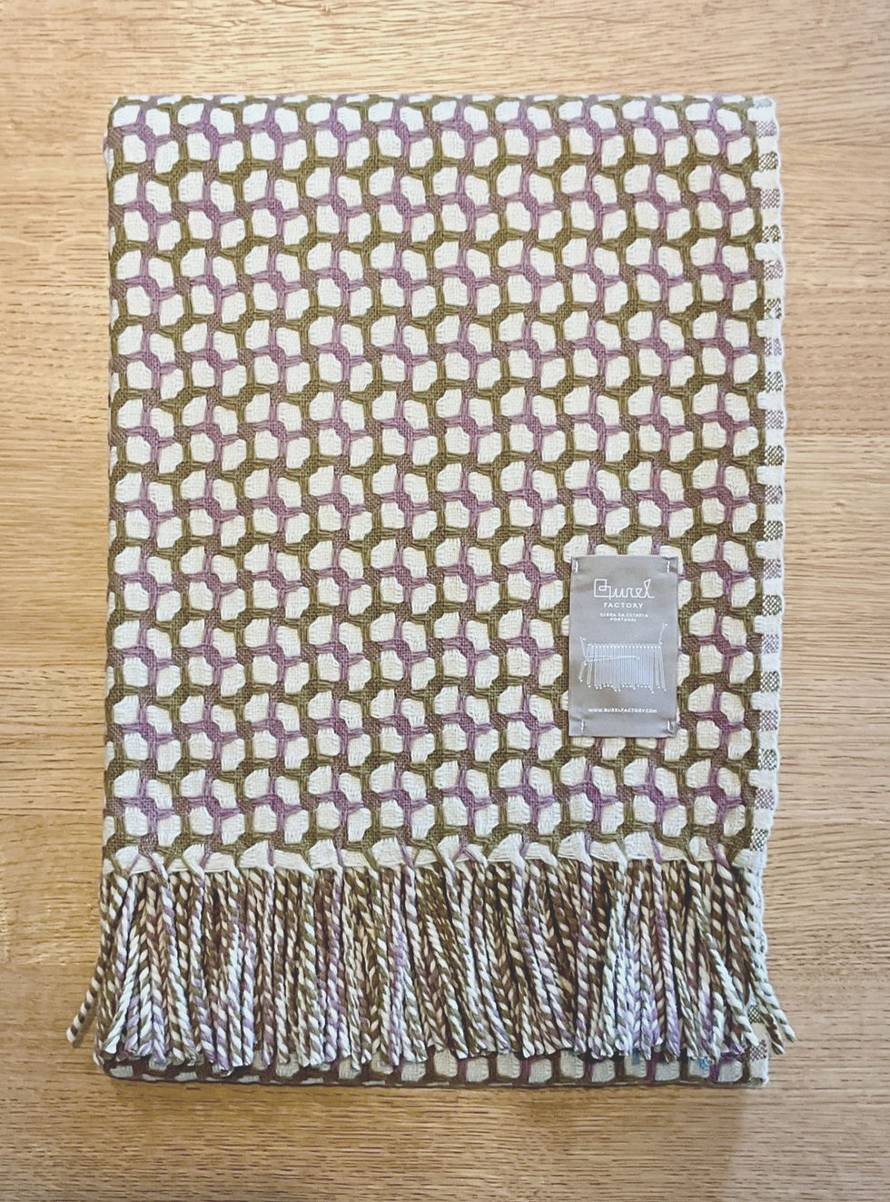 Wolldecke Gathering von Burel factory aus Portugal in beige mit rosa und olive