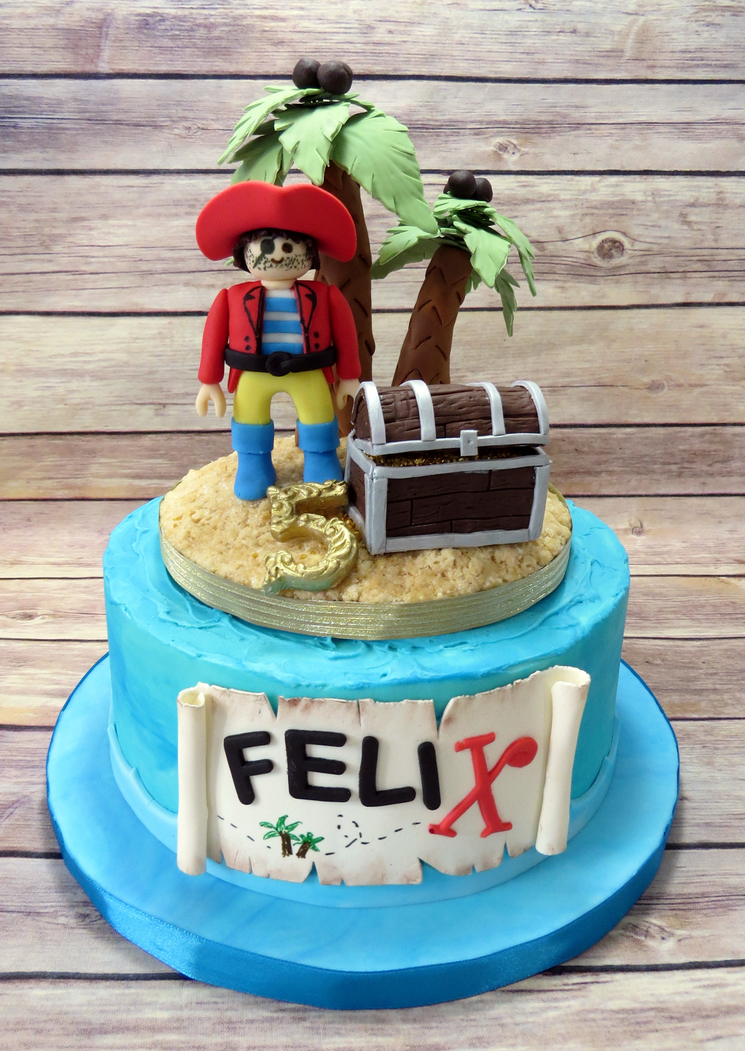 Un Petit Sucre Gateaux Faits Sur Mesure Unique Et Delicieux Un Petit Sucre Gateaux Faits Sur Mesure Unique Et Delicieux
