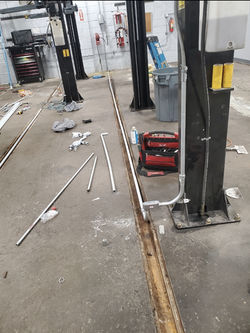 Underground lift feed