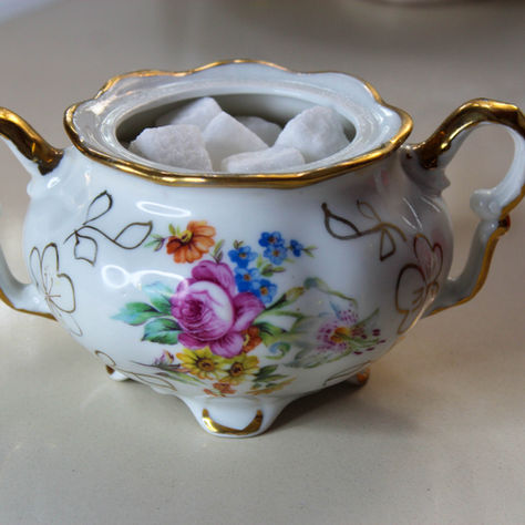 קול קורא חפצת חיים| חפצים שקטים