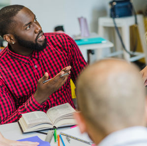 Neue Massstäbe in Projekten setzen: de-kolonial, wirksam und resilient